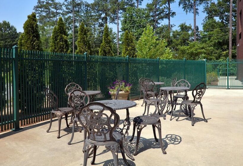 Holiday Inn Express Hotel & Suites Birmingham   Inverness 280, An Ihg