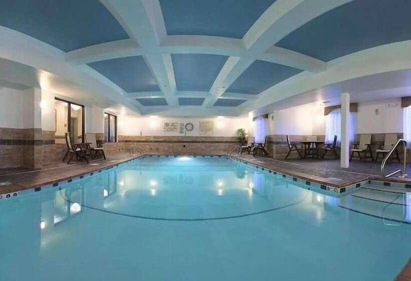 Holiday Inn Express Hotel & Suites Birmingham   Inverness 280, An Ihg