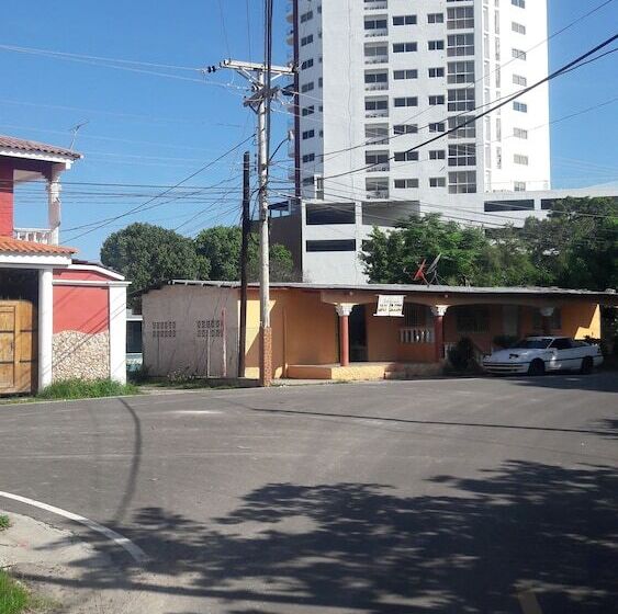 酒店 Mama Bella Hostel