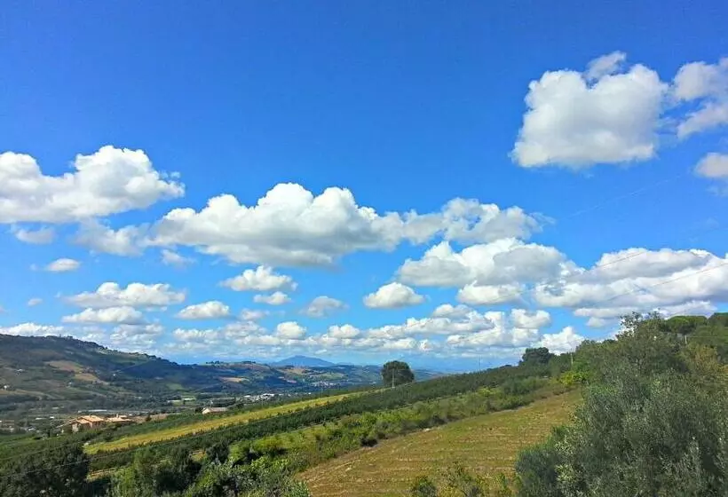 هتل Agriturismo Monte Maggio