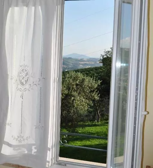 هتل Agriturismo Monte Maggio