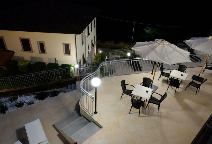 בית מלון כפרי Albergo Elisa