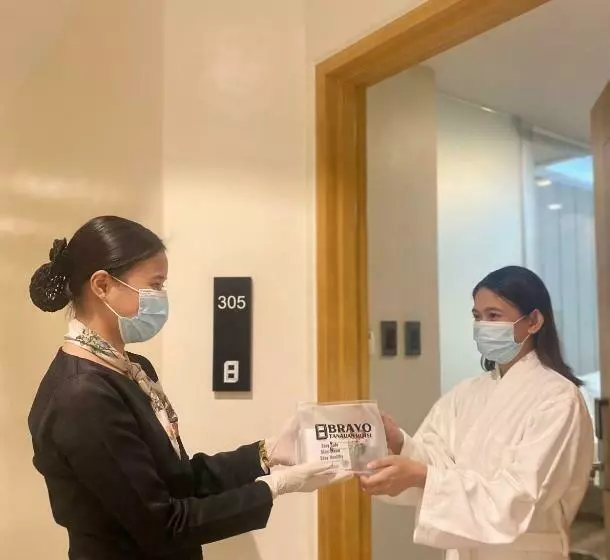 ホテル Bravo Tanauan