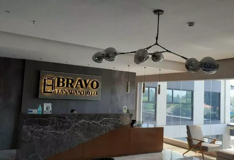 ホテル Bravo Tanauan