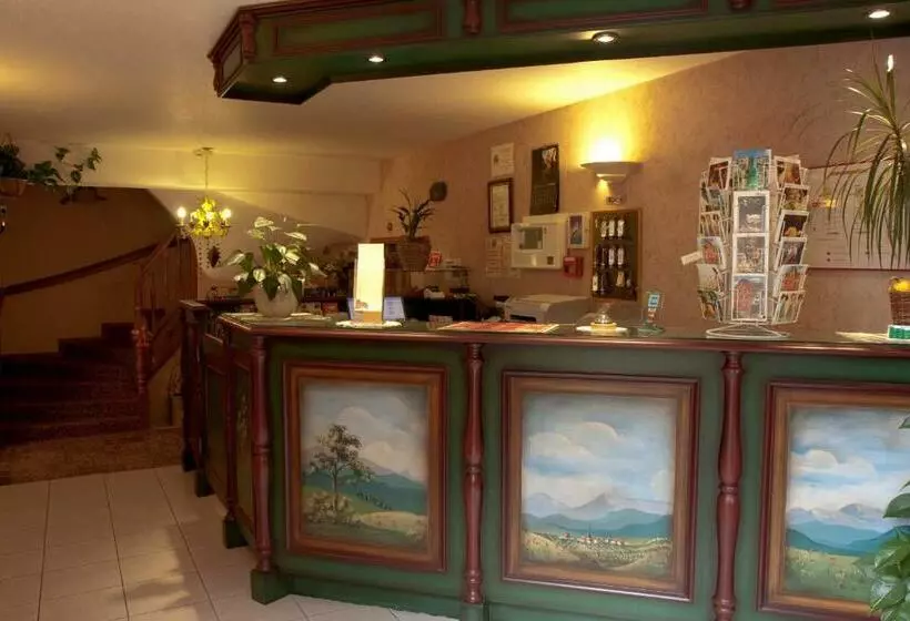 ホテル Hôtel Winzenberg