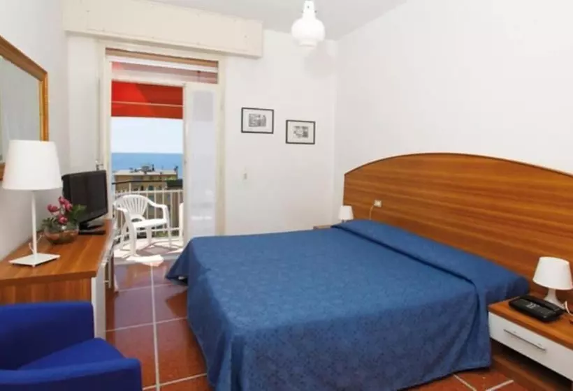 Hotelli Mediterraneo