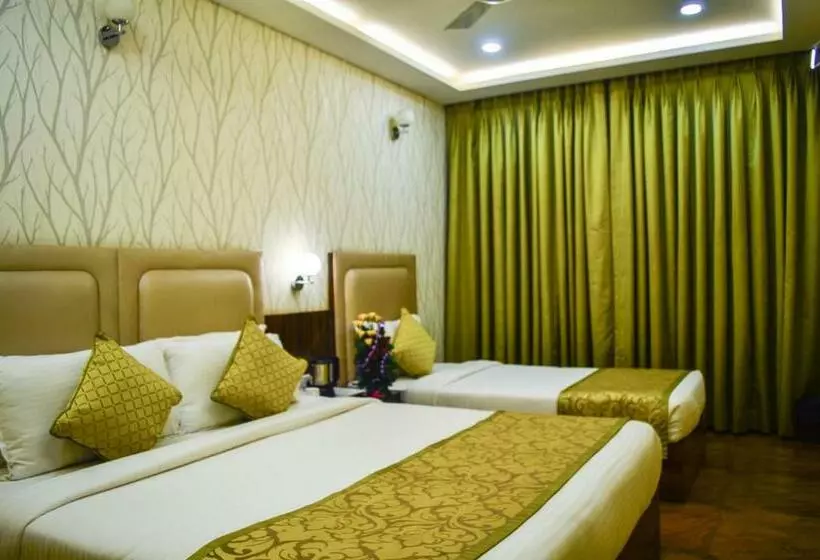 Shamrock Greens By Jardin Hotels