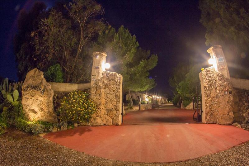 Albergo Residenziale Menhirs