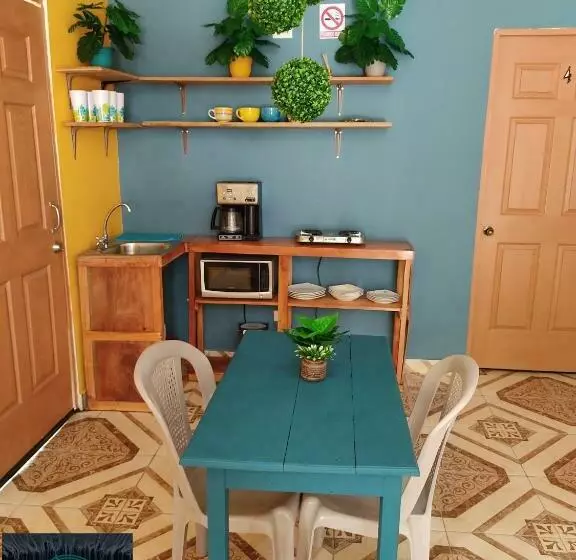 ユースホステル Hostal Victoria, Tonosí