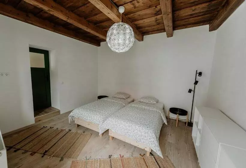 ベッドアンドブレックファースト Casa Botár Vendégház