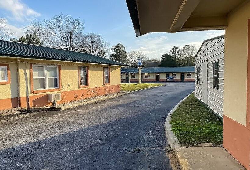 호텔 O Tallassee Hwy 14