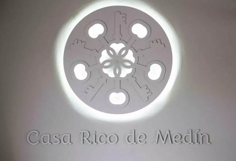 ペンション Casa Rico De Medín