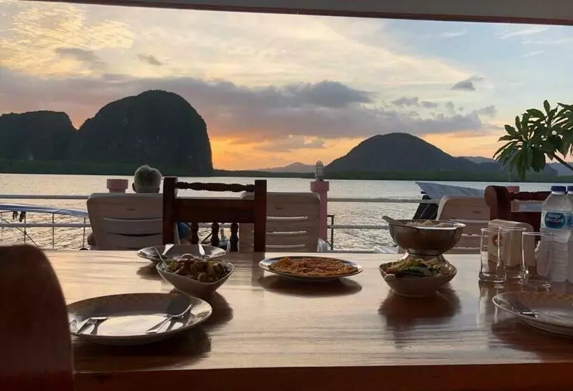 Majatalo Jamesbond Bungalow Koh Panyee