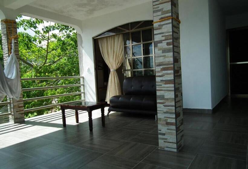 Пансион Posada Yaxche