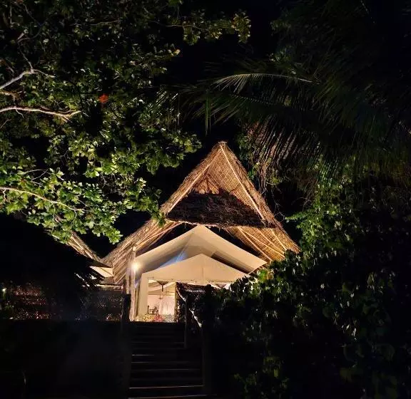 Lomakeskus Fundu Lagoon