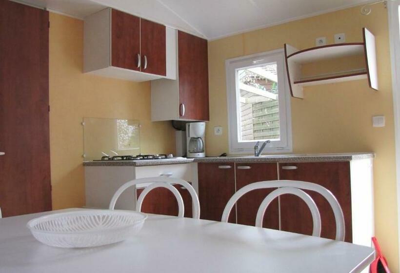 ベッドアンドブレックファースト Le Clos De Banes