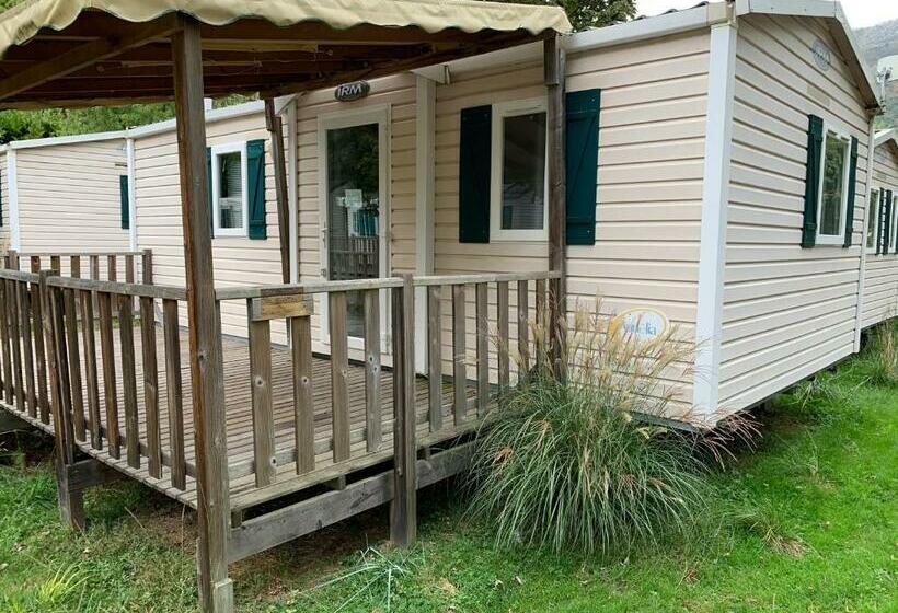 ベッドアンドブレックファースト Le Clos De Banes