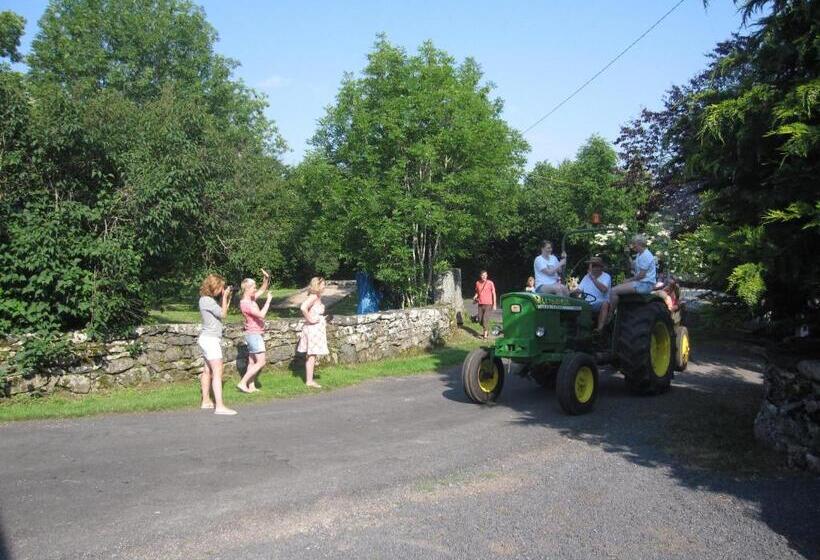 ベッドアンドブレックファースト Le Clos De Banes