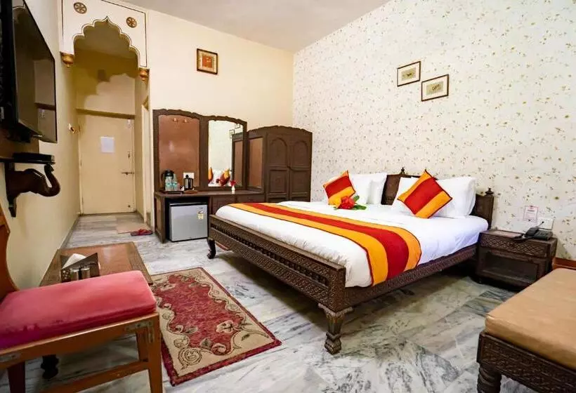 ホテル Chandrawati Palace
