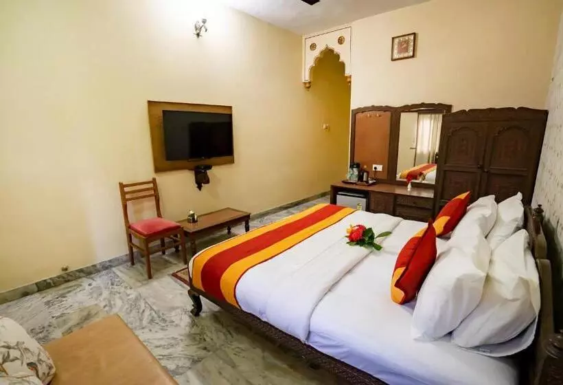 ホテル Chandrawati Palace