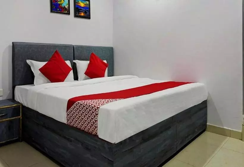 Hotelli Collection O Gauri Shree