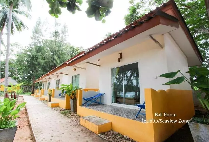 Issara Beach Resort