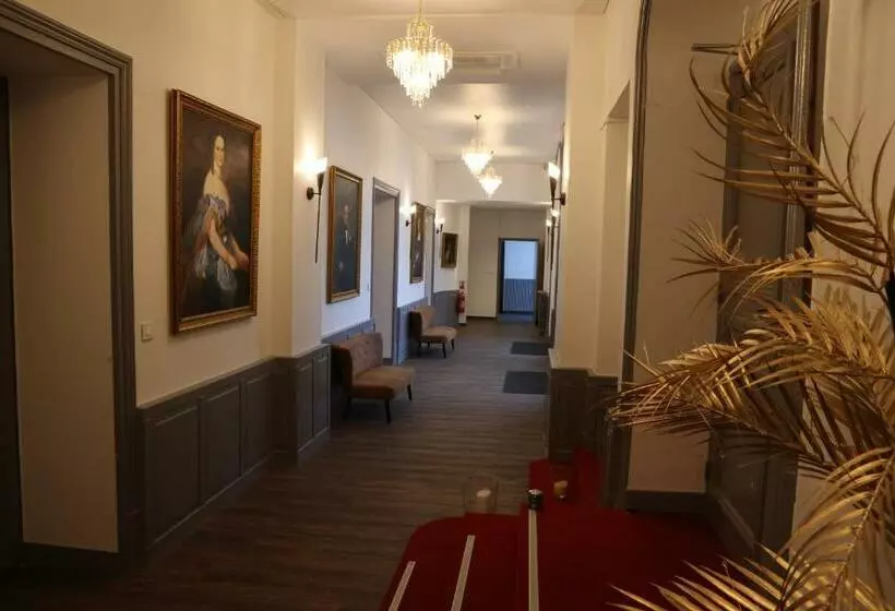 Majatalo Château De Petit Bois