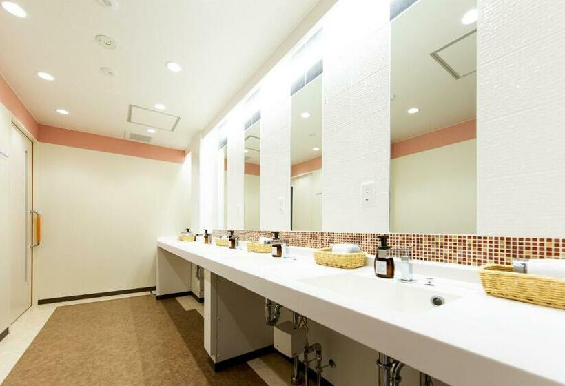 Wild Cherry Blossomhostel,tokyo Koganei