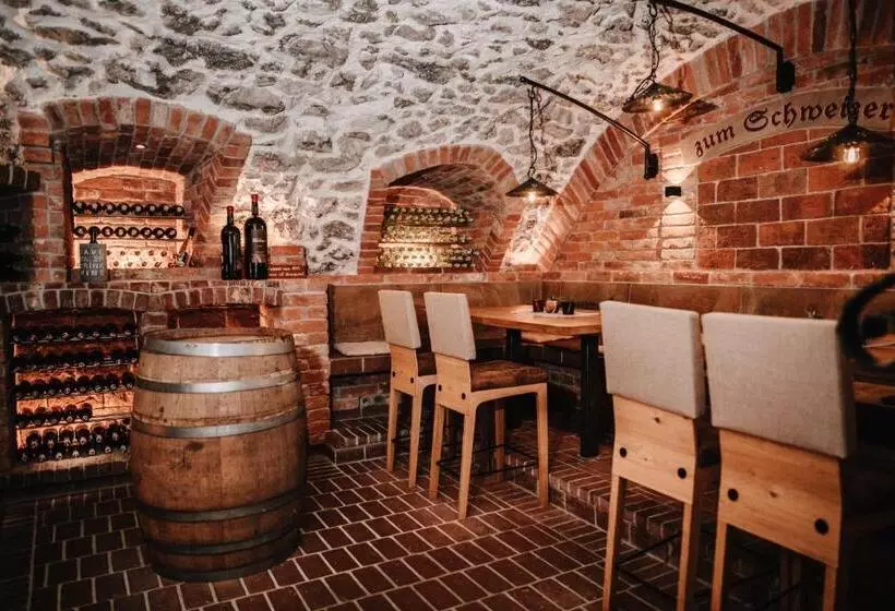 ユースホステル Wirts Haus Zum Schweizer