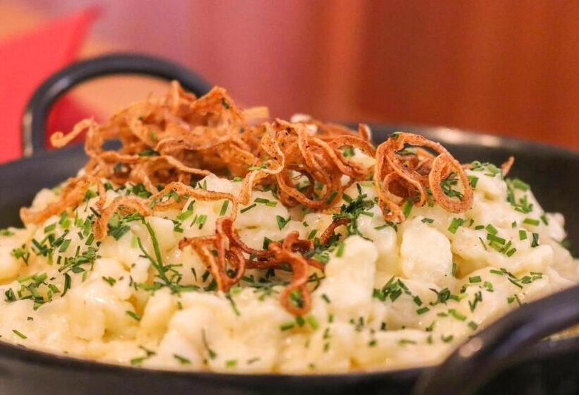 ユースホステル Wirts Haus Zum Schweizer