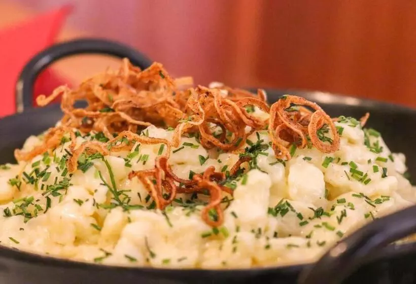 ユースホステル Wirts Haus Zum Schweizer