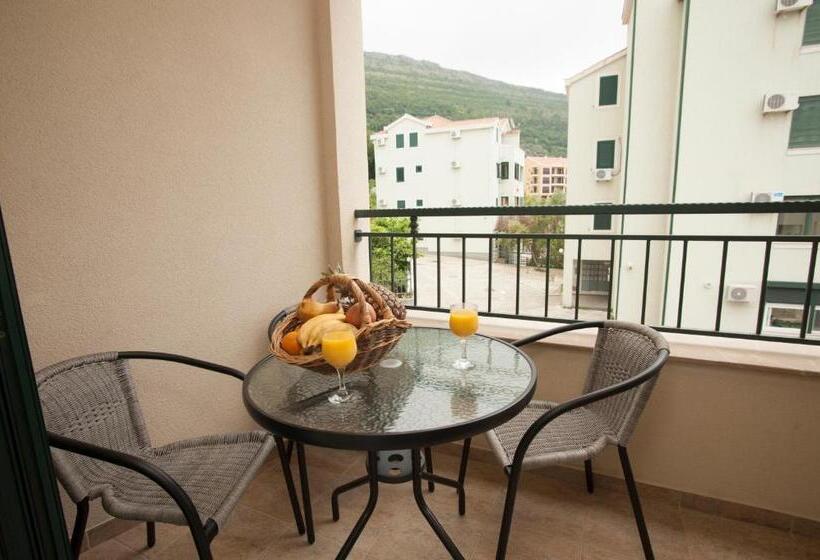 پانسیون Guest House Medin