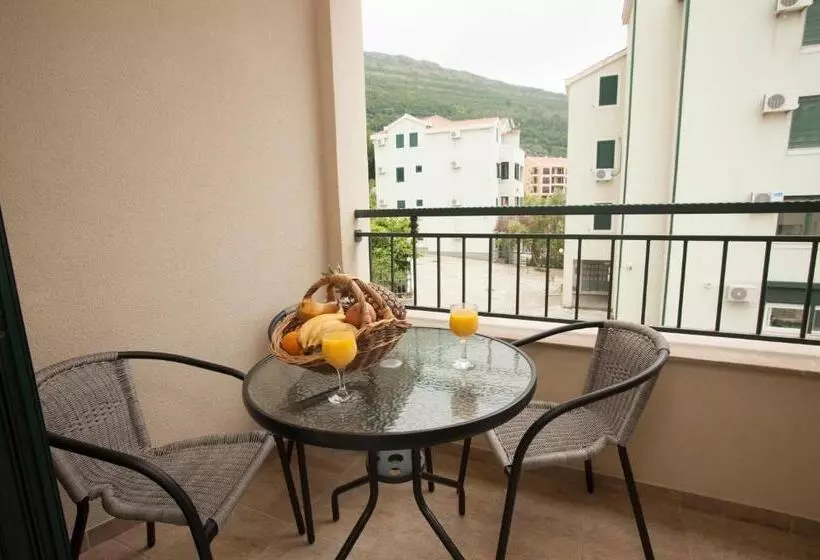 پانسیون Guest House Medin