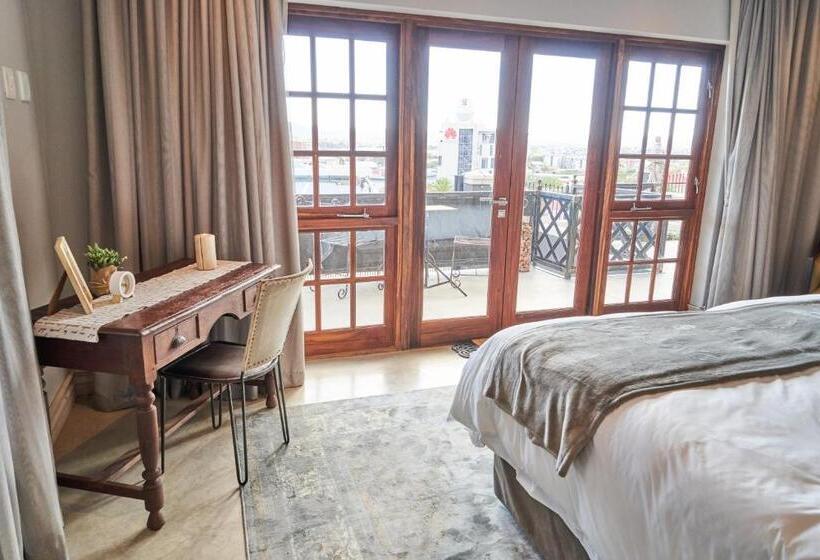 پانسیون Haus Schwerinsburg Guest House