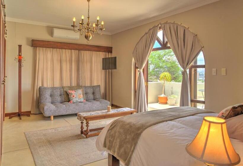 پانسیون Haus Schwerinsburg Guest House