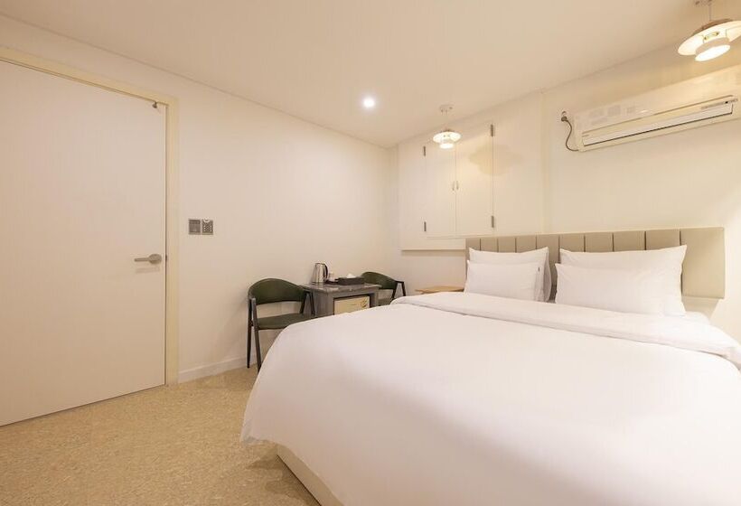 Cheonan Honeymoon Motel