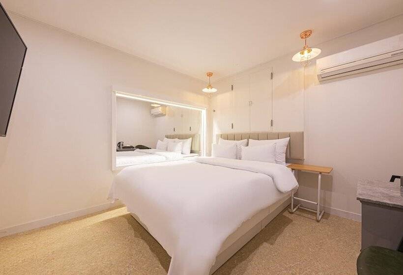 Cheonan Honeymoon Motel