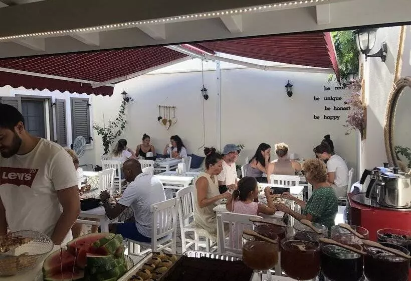 هتل Del Mar