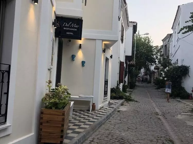 هتل Del Mar