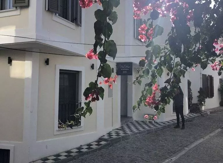 هتل Del Mar