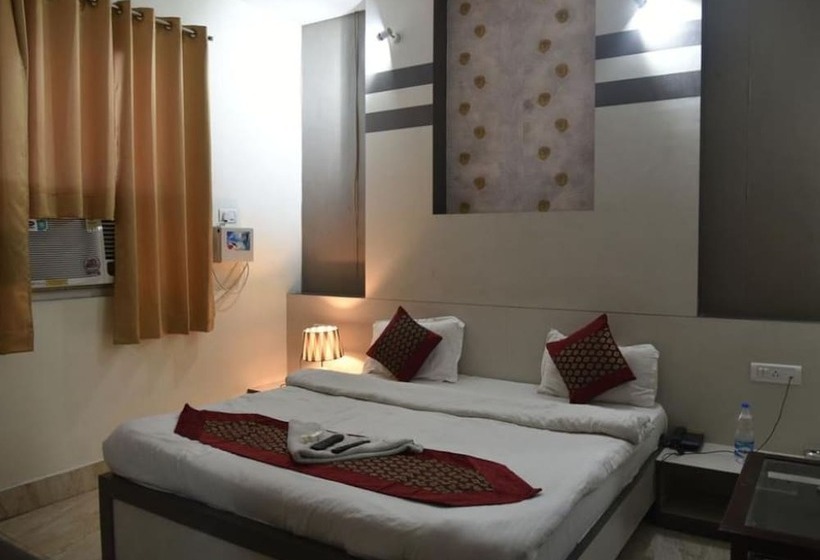 هتل Metro Continental