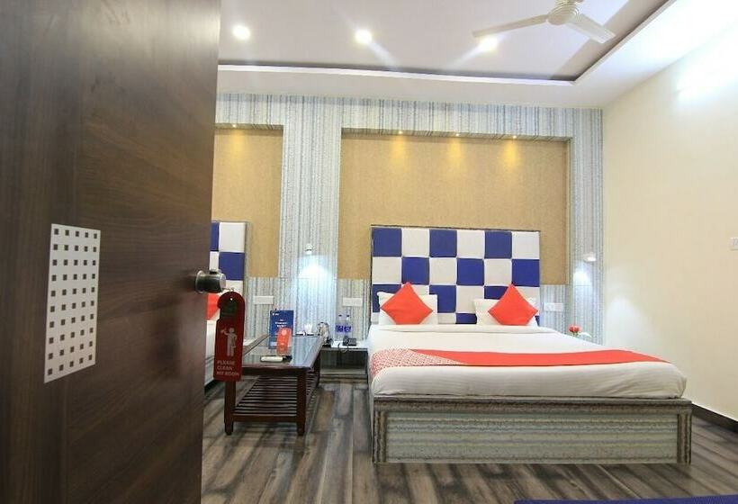 هتل Metro Continental