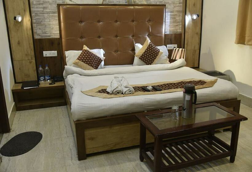 هتل Metro Continental