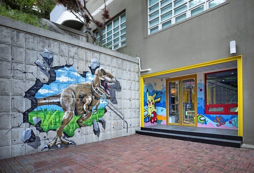 Hotel West Of Canaan