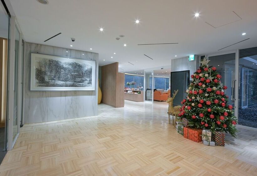 Hotel West Of Canaan