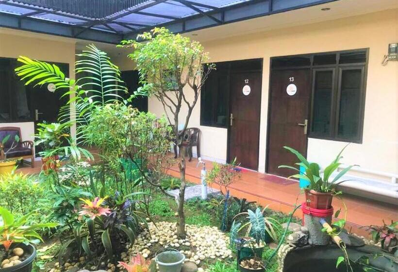 Pension Poetri Guest House Syariah