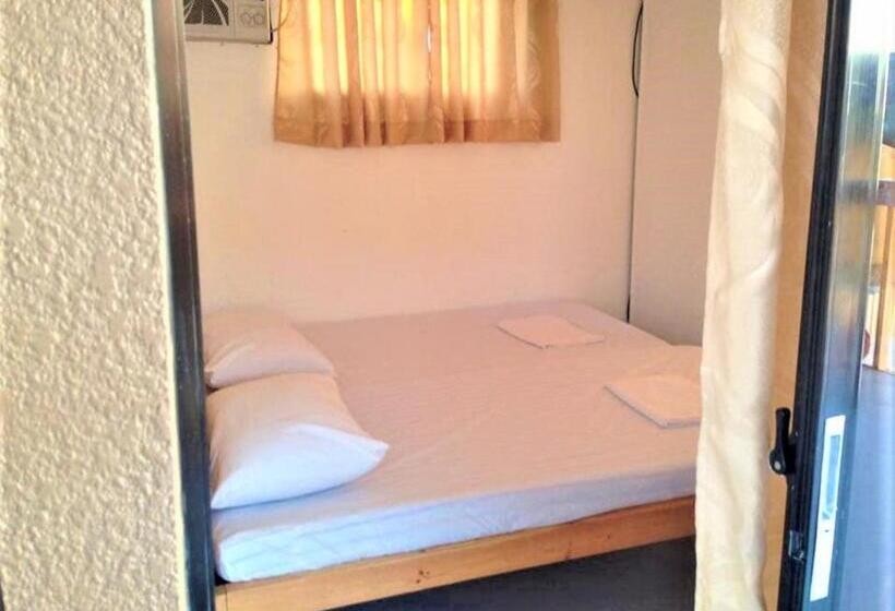 پانسیون Surfer's Point Deck