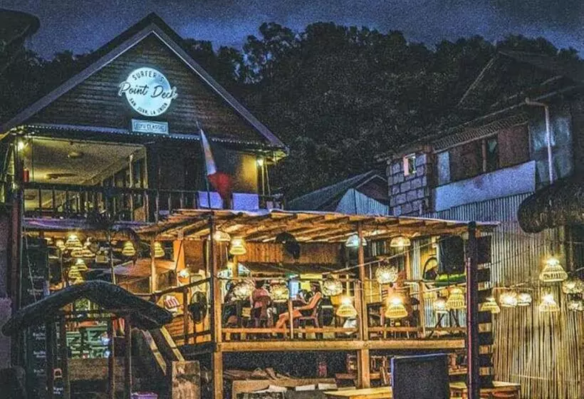 Majatalo Surfer's Point Deck