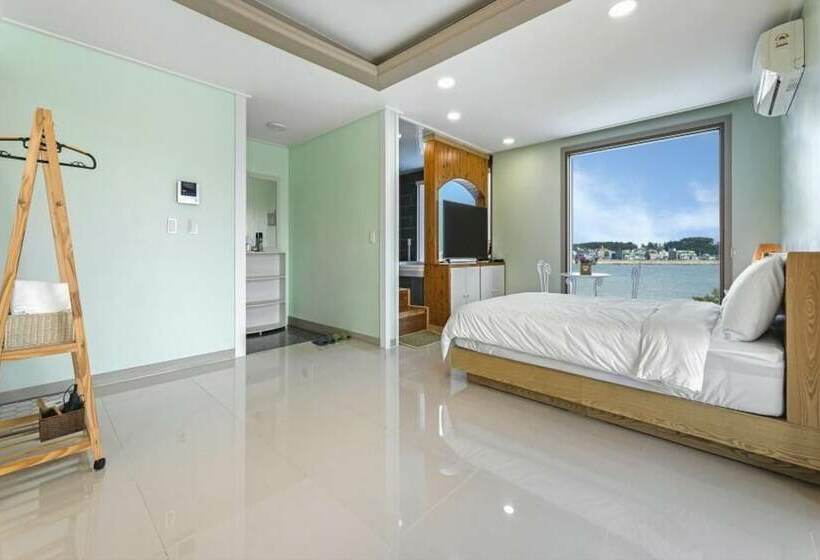 Youngheungdo Duniaspa Pension