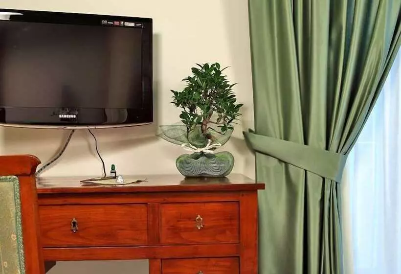 Отель Antico Casale Russo